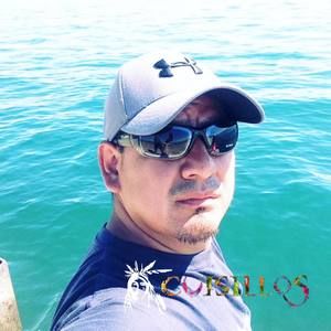 Meet your Posher, Cesar